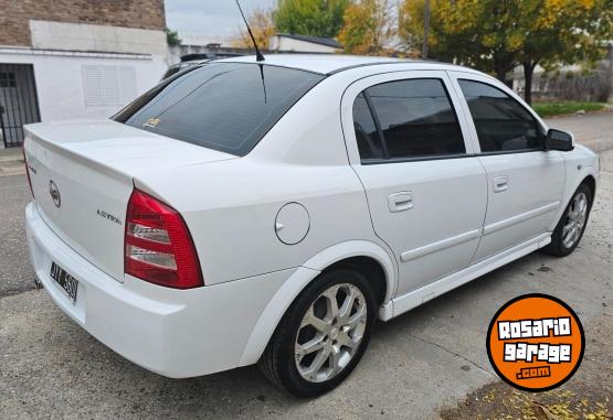 Autos - Chevrolet Astra 2.0 GLS UNICO !!! 2011 GNC 192000Km - En Venta