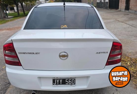 Autos - Chevrolet Astra 2.0 GLS UNICO !!! 2011 GNC 192000Km - En Venta