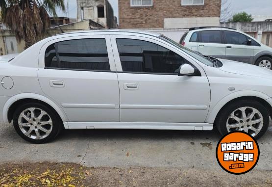 Autos - Chevrolet Astra 2.0 GLS UNICO !!! 2011 GNC 192000Km - En Venta