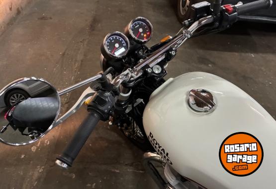Motos - Royal Enfield Interceptor 2023 Nafta 11300Km - En Venta