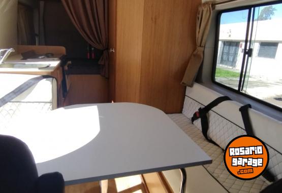 Utilitarios - Motorhome Ford Transit 350L 2015 Diesel 150000Km - En Venta