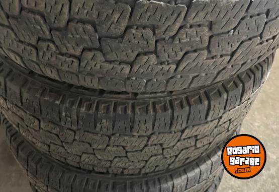 Accesorios para Autos - 4 Cubiertas USADAS 265 65 17 - En Venta