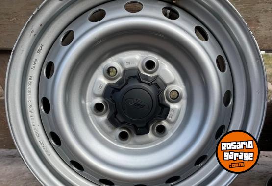 Accesorios para Autos - 4 Llantas de Chapa R16 de Ford Ranger - En Venta
