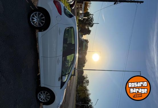 Autos - Peugeot 308 2014 Nafta 110000Km - En Venta