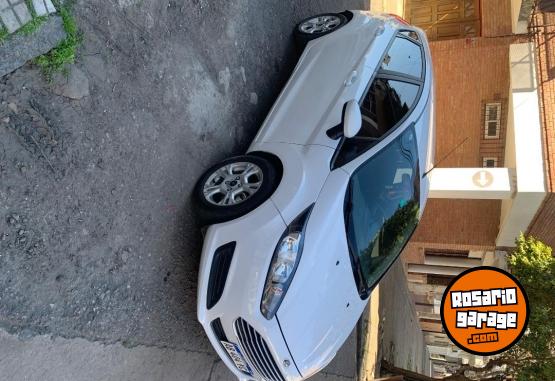 Autos - Ford Fiesta S Plus 2017 Nafta 93000Km - En Venta