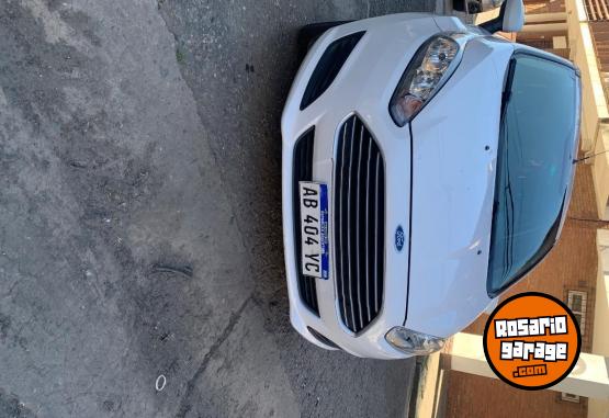 Autos - Ford Fiesta S Plus 2017 Nafta 93000Km - En Venta