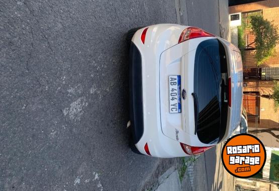 Autos - Ford Fiesta S Plus 2017 Nafta 93000Km - En Venta