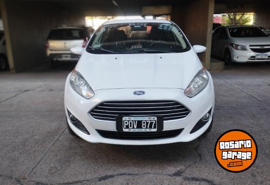 Autos - Ford Fiesta se plus 4 puertas 2016 Nafta 100000Km - En Venta