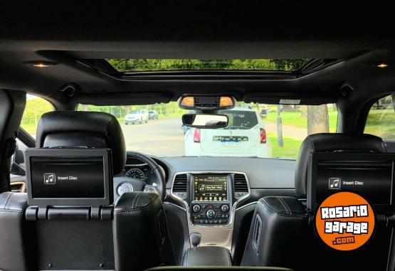 Camionetas - Jeep Grand cherokee 2017 Nafta 132000Km - En Venta