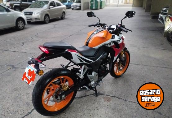 Motos - Honda Cb 190 repsol 2017 Nafta 12200Km - En Venta