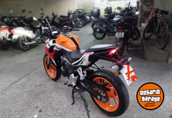 Motos - Honda Cb 190 repsol 2017 Nafta 12200Km - En Venta