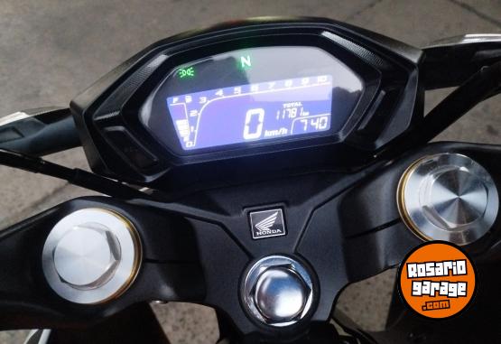 Motos - Honda Cb 190 repsol 2017 Nafta 12200Km - En Venta
