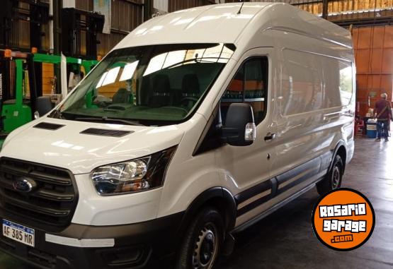 Utilitarios - Ford Transit 2022 Diesel 130000Km - En Venta