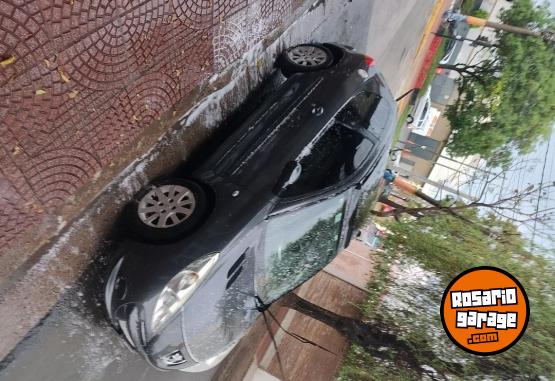 Autos - Peugeot 207 xt 2012 Nafta 162000Km - En Venta