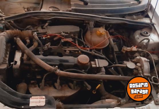 Autos - Chevrolet Corsa 1999 GNC 465000Km - En Venta