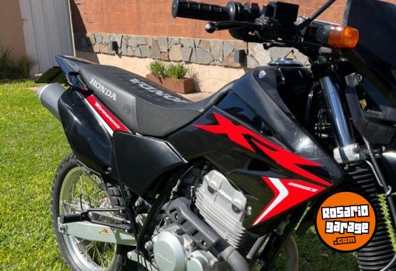 Motos - Honda Tornado 250 2019 Nafta 7400Km - En Venta