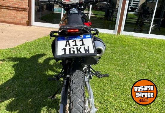 Motos - Honda Tornado 250 2019 Nafta 7400Km - En Venta