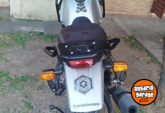 Motos - Royal Enfield Himalaya 2023 Nafta 8000Km - En Venta
