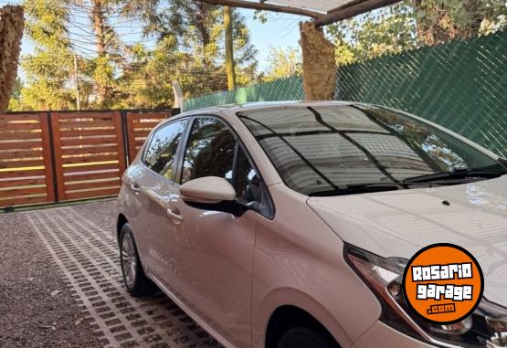 Autos - Peugeot 208 allure 1.6 2018 Nafta 57000Km - En Venta