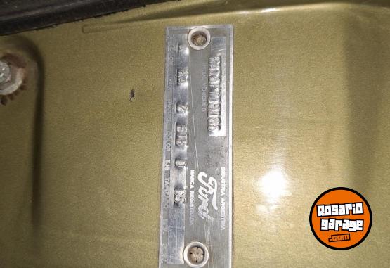 Autos - Ford Falcon Futura 1983 Nafta 145000Km - En Venta