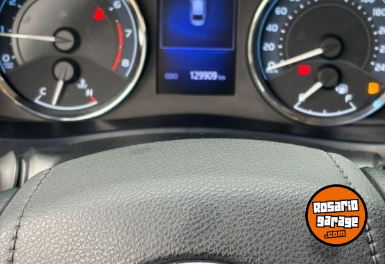 Autos - Toyota Corolla XEi 1.8 MT 2017 Nafta 130000Km - En Venta
