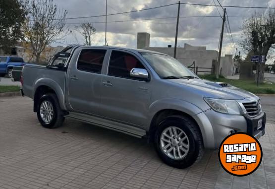Camionetas - Toyota hilux srv 3.0 2015 Diesel 280000Km - En Venta