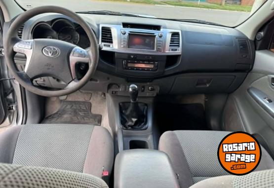Camionetas - Toyota hilux srv 3.0 2015 Diesel 280000Km - En Venta