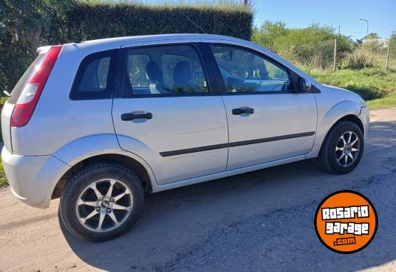 Autos - Ford FIESTA AMBIENTE 5P 2004 Nafta 181000Km - En Venta