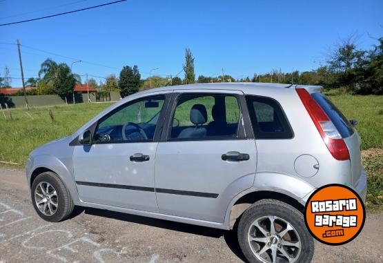 Autos - Ford FIESTA AMBIENTE 5P 2004 Nafta 181000Km - En Venta