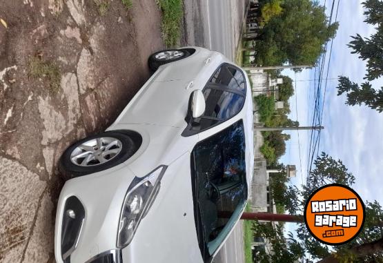 Autos - Peugeot 208 allure navegador 2017 Nafta 133500Km - En Venta