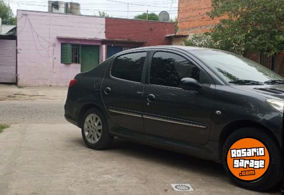 Autos - Peugeot 207 compat 2012 Nafta 156000Km - En Venta