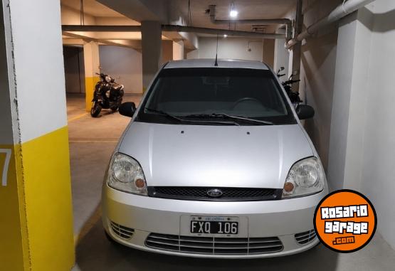 Autos - Ford Fiesta 5p ambiente plus 2006 GNC 295000Km - En Venta