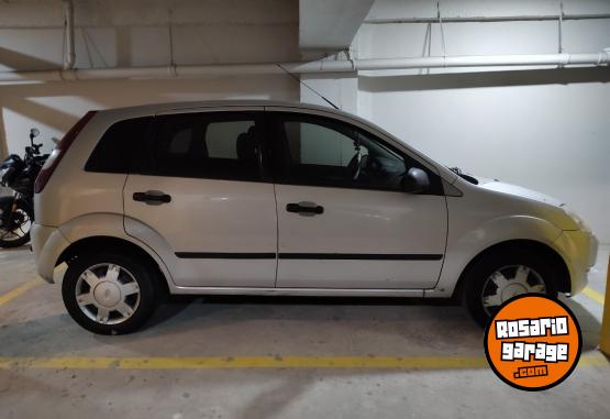 Autos - Ford Fiesta 5p ambiente plus 2006 GNC 295000Km - En Venta