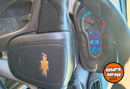 Autos - Chevrolet Prisma 2016 GNC 130000Km - En Venta