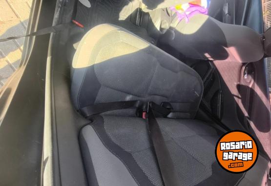 Autos - Chevrolet Prisma 2016 GNC 130000Km - En Venta