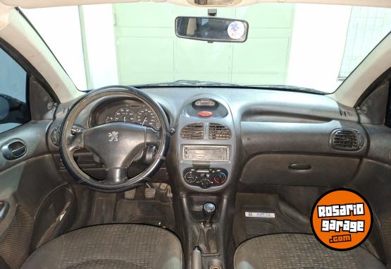 Autos - Peugeot 206 2008 Nafta 129000Km - En Venta