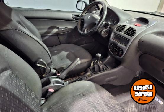 Autos - Peugeot 206 2008 Nafta 129000Km - En Venta