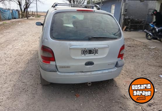 Autos - Renault 2003 2003 Diesel 300000Km - En Venta