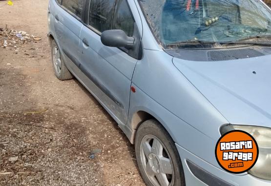 Autos - Renault 2003 2003 Diesel 300000Km - En Venta