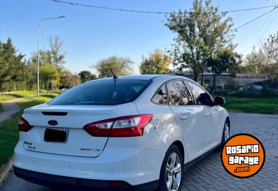 Autos - Ford Focus 2014 Nafta 128000Km - En Venta