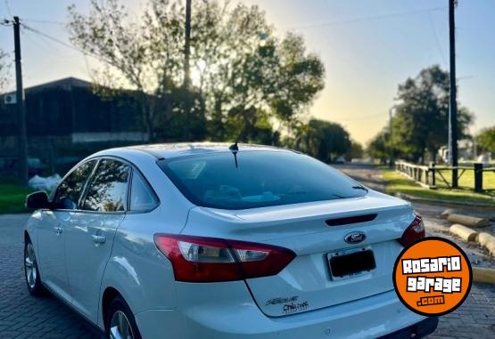 Autos - Ford Focus 2014 Nafta 128000Km - En Venta