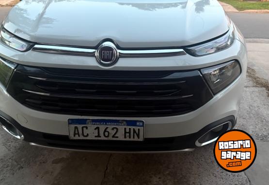 Camionetas - Fiat Toro volcano 2017 Diesel 135000Km - En Venta