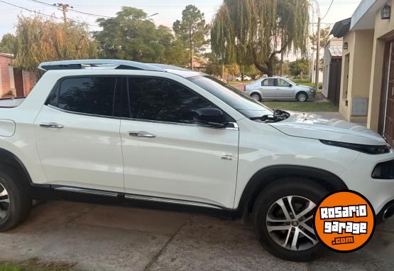 Camionetas - Fiat Toro volcano 2017 Diesel 135000Km - En Venta