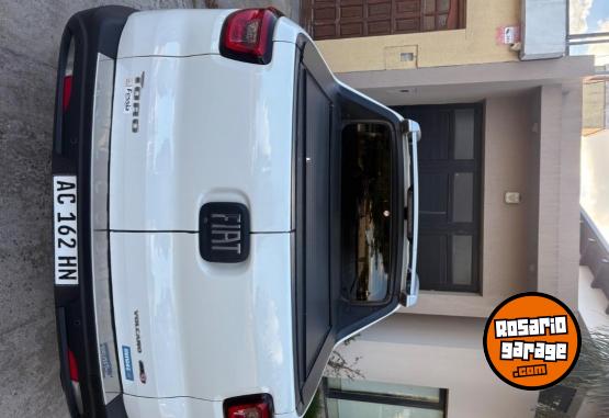 Camionetas - Fiat Toro volcano 2017 Diesel 135000Km - En Venta