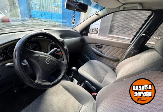 Autos - Fiat Palio 2005 Nafta 200000Km - En Venta