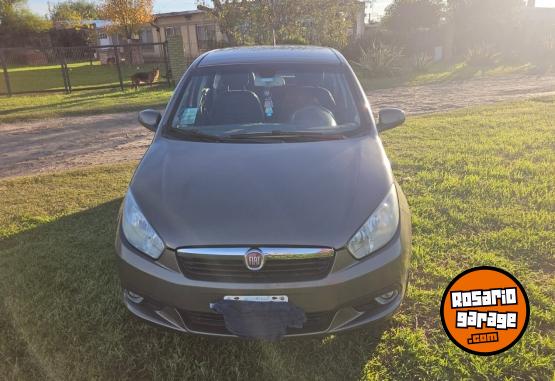 Autos - Fiat Grand Siena 2015 Nafta 172000Km - En Venta