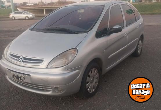 Autos - Citroen Xsara picasso 2.0 2005 Nafta 250000Km - En Venta