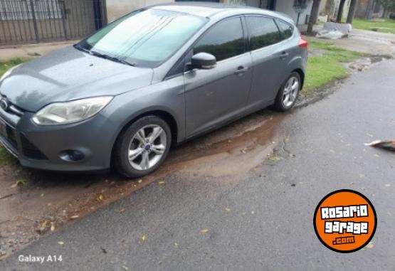 Autos - Ford Focus 2014 GNC 157000Km - En Venta