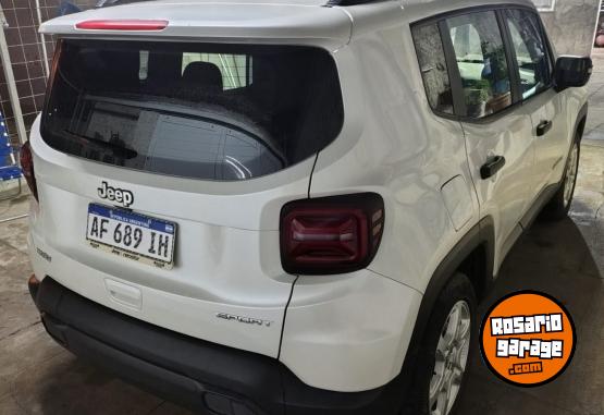 Camionetas - Jeep Renegade sport 2022 Nafta 45000Km - En Venta