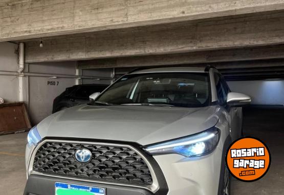 Autos - Toyota Corolla Cross 2021 Electrico / Hibrido 70000Km - En Venta